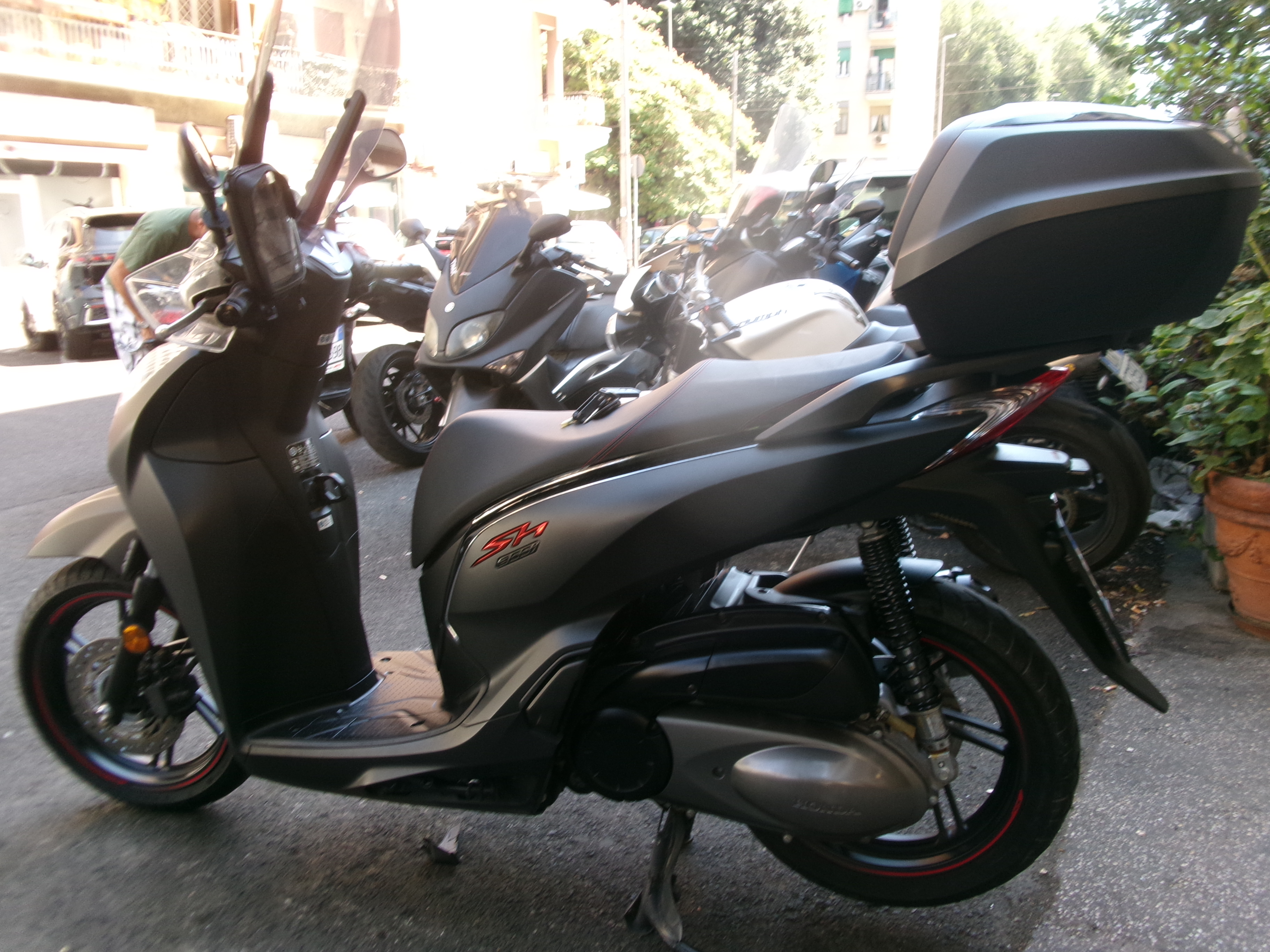 Honda SH 2020 usato a Roma - foto 3