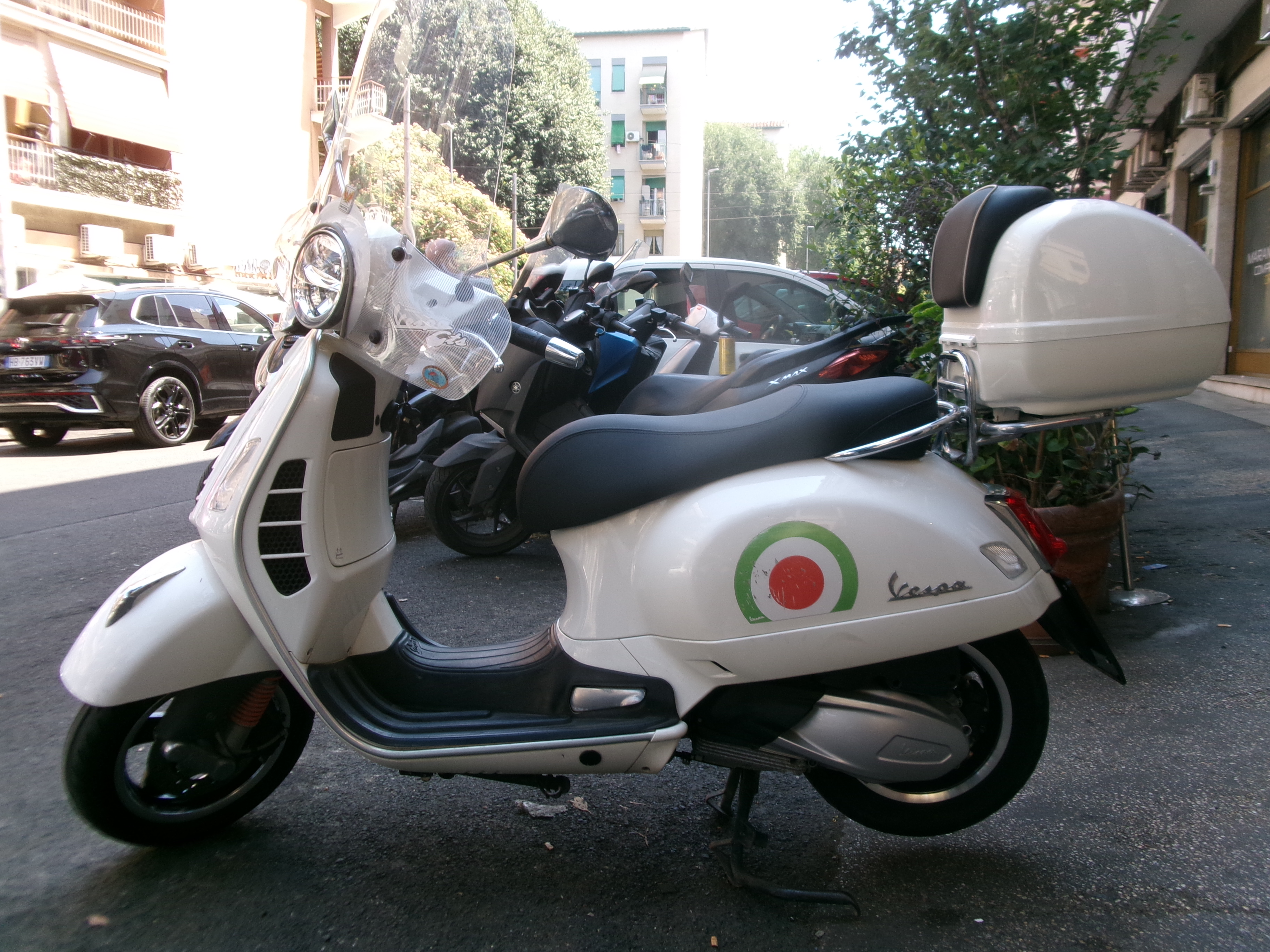PIAGGIO VESPA 300 GTS foto 4