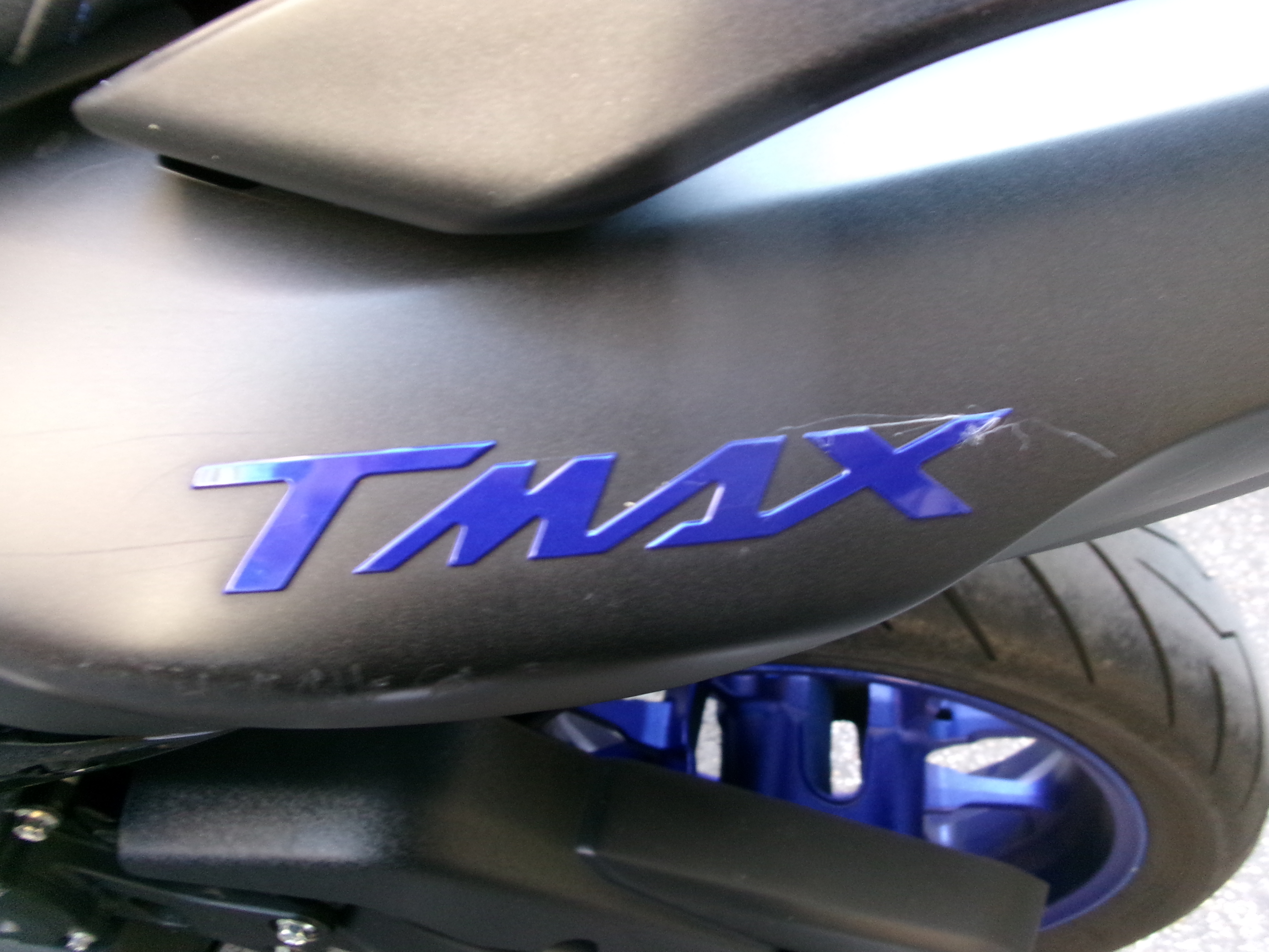 YAMAHA T-MAX 560 ICON BLACK foto 4