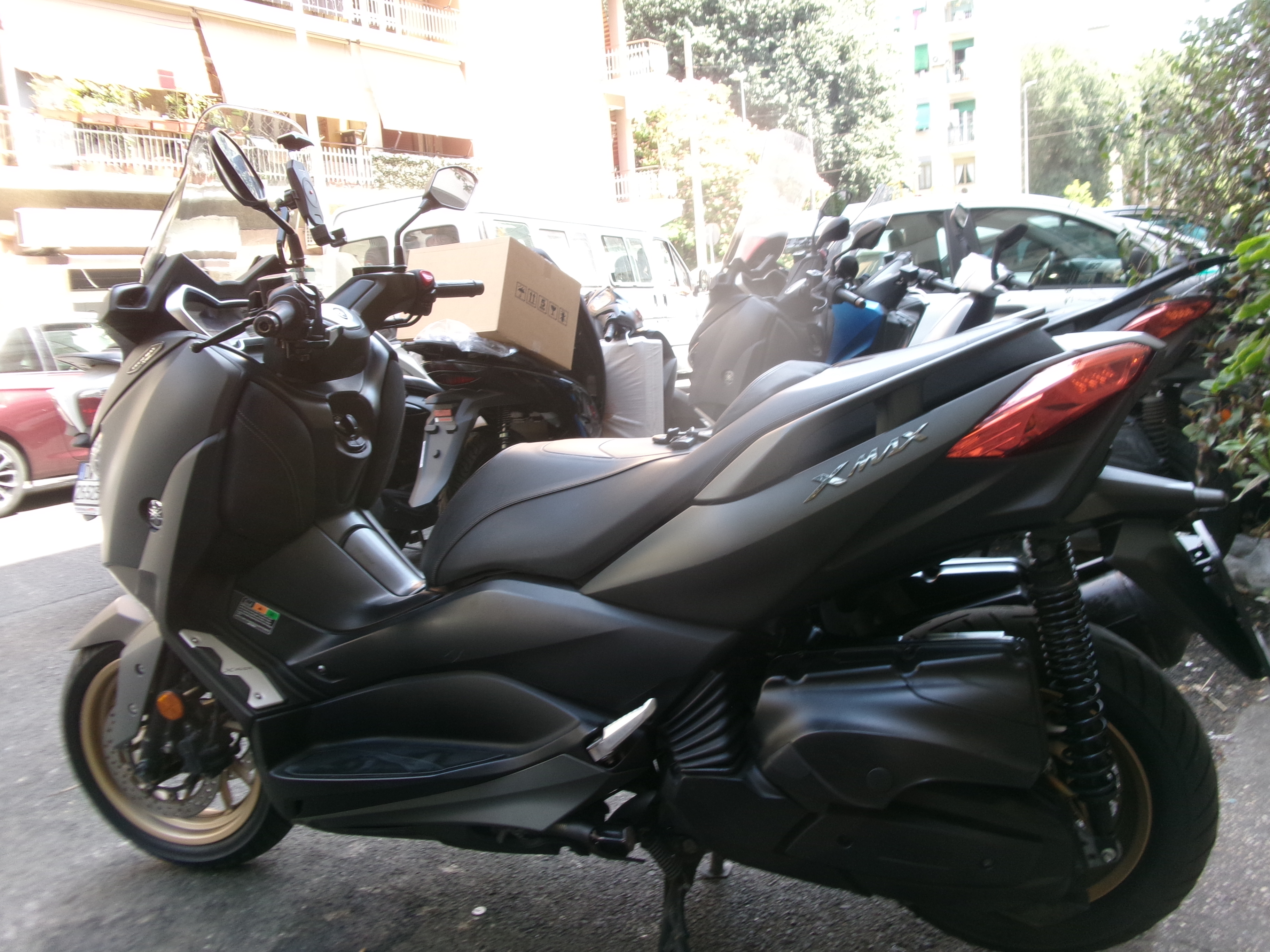 YAMAHA X-MAX  400 TECH MAX ABS foto 3